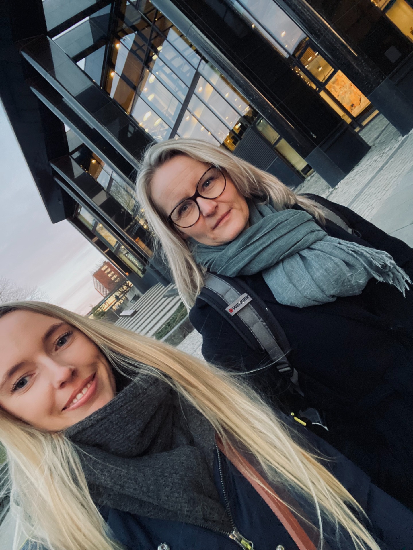 Audiopedagog Gjendem (venstre) og audiopedagog Moen (høyre) på Norsk Audiopedagogisk Forening sin fagdag på Universitetet i Oslo